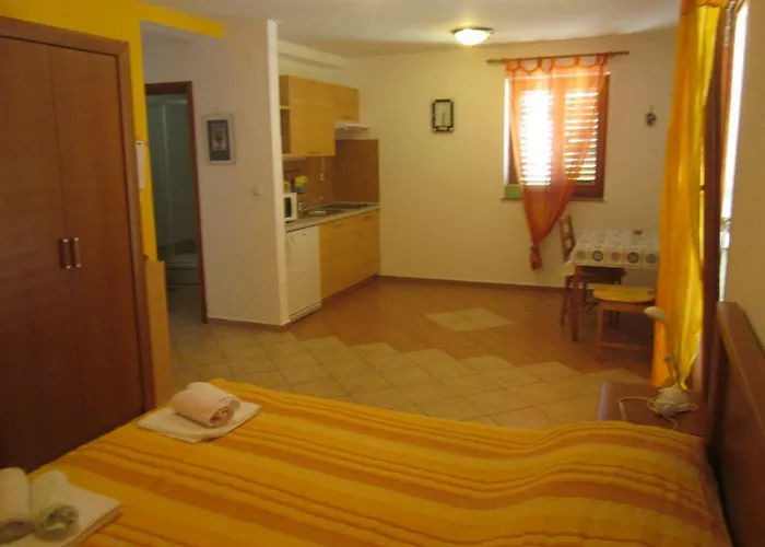 Apartment Barbalic Dario Baska (Krk)